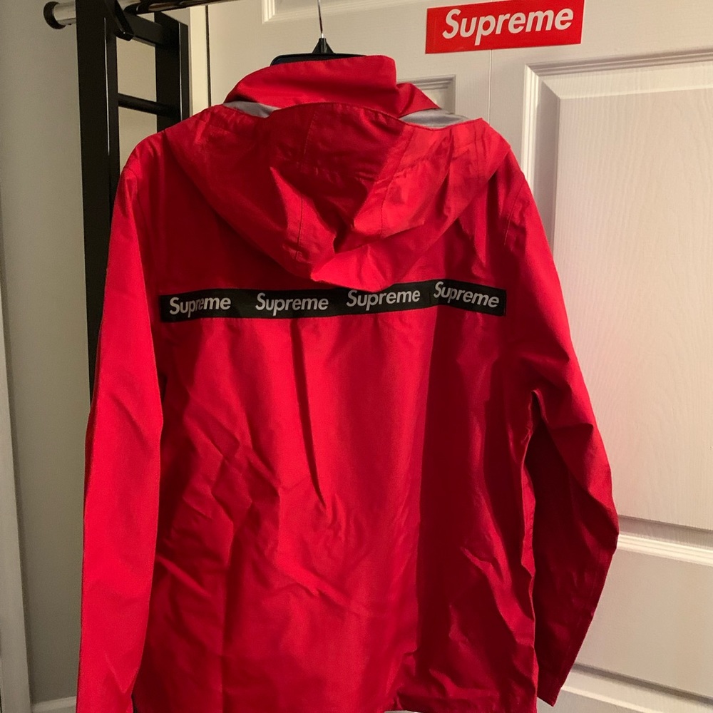Supreme red weather jacket (L)